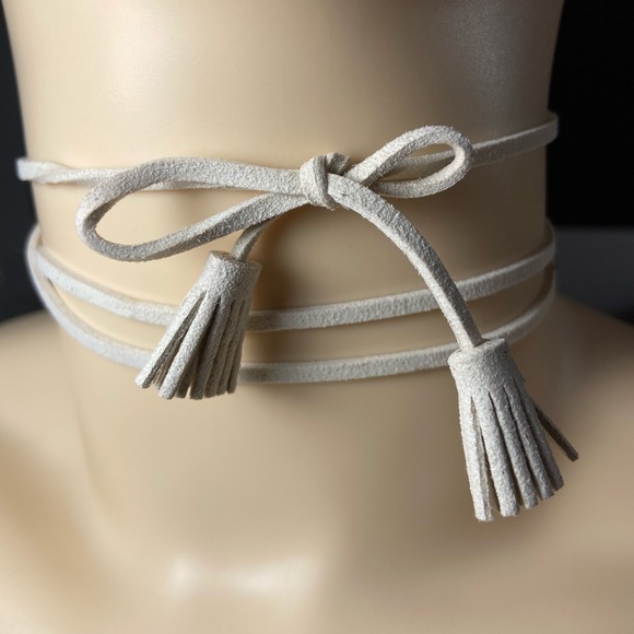 Ivory Choker Necklace - Picture 1 of 1